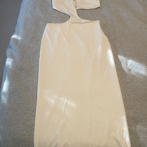 NBD White Kara Dress. Worn once. Size Medium. - Picture 3 of 5